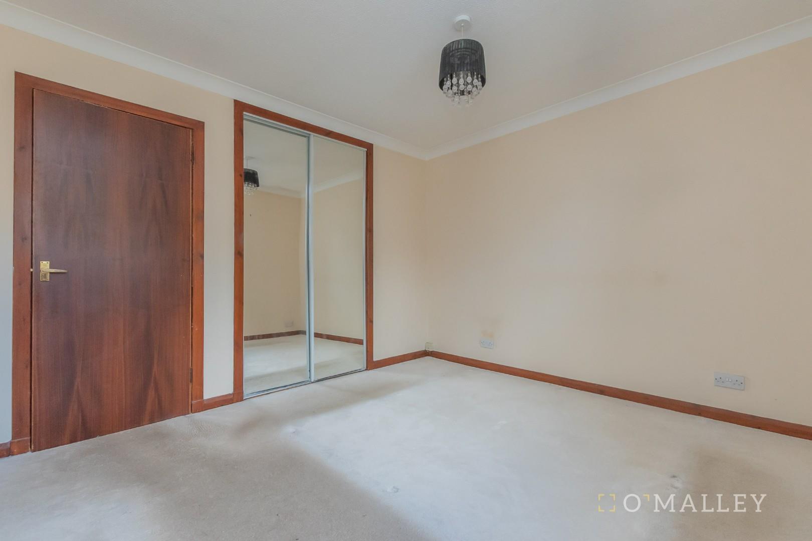 15. Bedroom 1 2.jpg